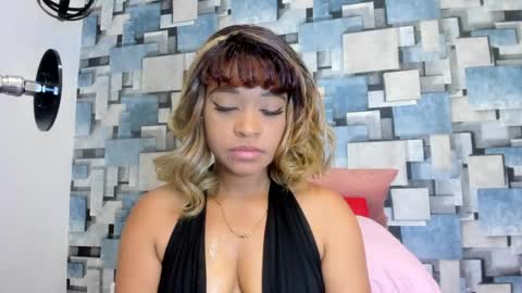 Snapshot of angel_dthroat chatting on 04-25-26, 01:41 ANGHEL online show from 04-25-26, 01:41