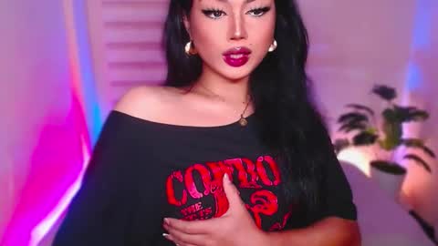 Snapshot of angel_eloaxx chatting on 05-31-26, 06:10 Angel online show from 05-31-26, 06:10