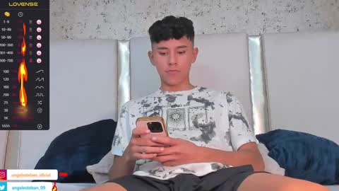 ngel Esteban  online show from 03-05-25, 03:51