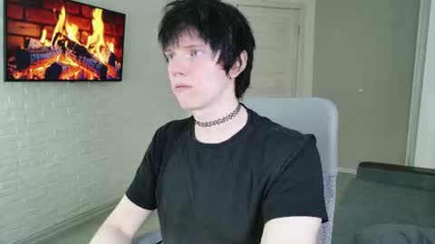 Snapshot of angel_fear chatting on 07-25-26, 02:03 Ray online show from 07-25-26, 02:03