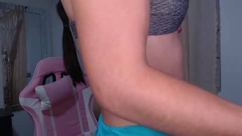 Angel Girl online show from 05-17-26, 08:38