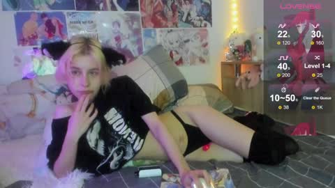 Snapshot of angel_hao chatting on 01-14-25, 11:37 Hao online show from 01-14-25, 11:37