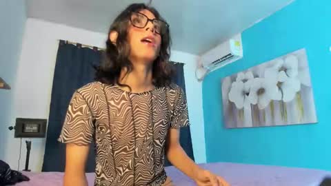 Snapshot of angel_hasss chatting on 09-14-25, 02:44 Angel of your dreams online show from 09-14-25, 02:44