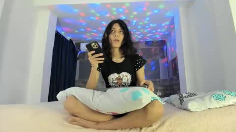 Snapshot of angel_hasss chatting on 11-20-25, 02:34 Angel of your dreams online show from 11-20-25, 02:34