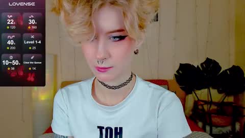 Angel Dust online show from 11-08-25, 01:06