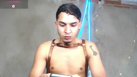 Snapshot of angel_latinboy chatting on 07-23-26, 04:05 Angel online show from 07-23-26, 04:05