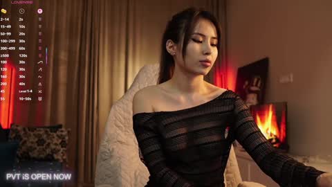 Snapshot of angel_luisa chatting on 12-17-25, 02:06 Luisa online show from 12-17-25, 02:06