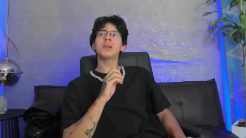 Snapshot of angel_scott2 chatting on 02-22-26, 11:20 angel_scott2 online show from 02-22-26, 11:20