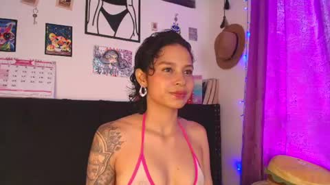 Snapshot of angel_smile18 chatting on 07-02-26, 06:03 angel online show from 07-02-26, 06:03