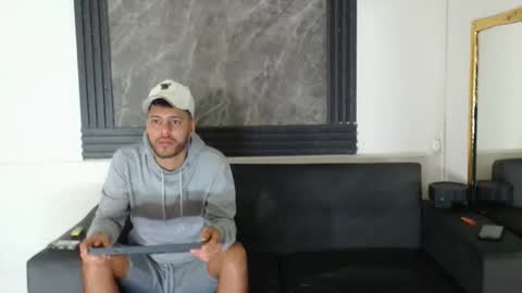 Snapshot of angel_villareal_ chatting on 02-10-26, 05:22 angel_villareal_ online show from 02-10-26, 05:22