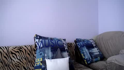 Snapshot of angel_zoe77 chatting on 07-11-26, 11:57 Zoe online show from 07-11-26, 11:57