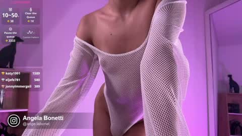 Snapshot of angela_bonetti chatting on 12-20-24, 03:36 Angela Bonetti online show from 12-20-24, 03:36
