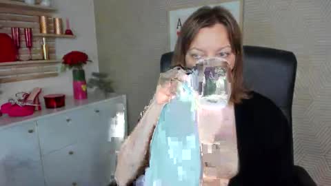 Angela online show from 03-24-26, 06:40