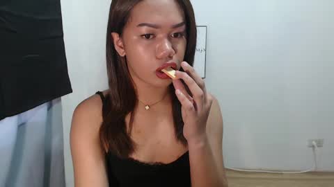 angela_star888 online show from 05-18-26, 09:26
