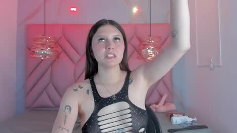 Snapshot of angelaa_cute chatting on 05-16-26, 05:56 ANGELA online show from 05-16-26, 05:56