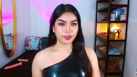 Angela online show from 03-02-25, 10:14