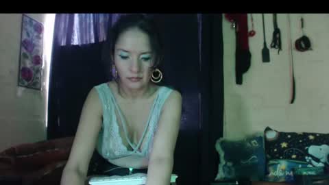 Angela online show from 07-06-26, 08:00