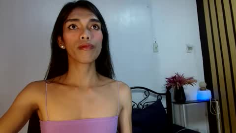 SENORITA online show from 01-23-25, 04:04