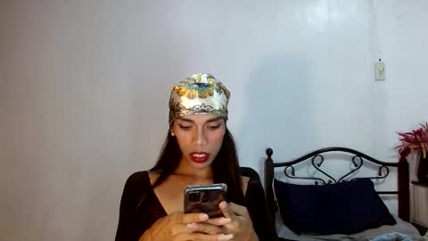 SENORITA online show from 01-28-25, 01:05