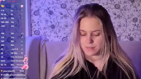 Darsi Anty online show from 12-15-25, 02:21