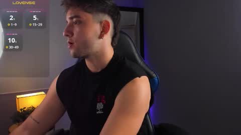 Snapshot of angelbell19 chatting on 11-19-25, 01:16 angelbell19 online show from 11-19-25, 01:16