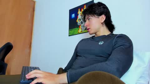 Snapshot of angelbennet_ chatting on 06-05-26, 05:07 Angel Bennet online show from 06-05-26, 05:07