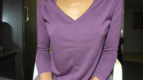 Snapshot of angelchezcka chatting on 10-24-25, 02:02 cheche online show from 10-24-25, 02:02