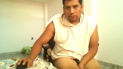 Snapshot of angeldavid90 chatting on 04-18-26, 07:58 angeldavid90 online show from 04-18-26, 07:58