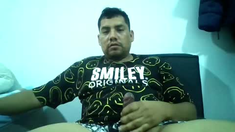 Snapshot of angeldavid90 chatting on 05-27-26, 10:07 angeldavid90 online show from 05-27-26, 10:07