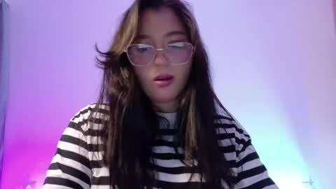 Snapshot of angeldusttt5 chatting on 02-11-26, 01:21 Valentina online show from 02-11-26, 01:21