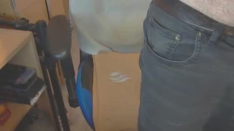 Snapshot of angelgarcia269 chatting on 02-11-25, 02:46 angelgarcia269 online show from 02-11-25, 02:46