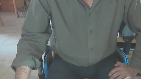 Snapshot of angelgarcia269 chatting on 09-20-25, 01:01 angelgarcia269 online show from 09-20-25, 01:01