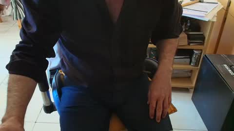 Snapshot of angelgarcia269 chatting on 10-26-25, 12:11 angelgarcia269 online show from 10-26-25, 12:11