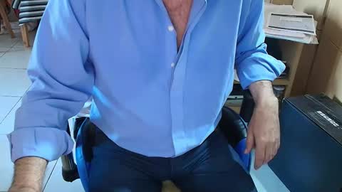 Snapshot of angelgarcia269 chatting on 10-31-25, 09:16 angelgarcia269 online show from 10-31-25, 09:16