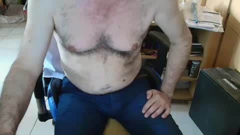 Snapshot of angelgarcia269 chatting on 11-04-25, 12:04 angelgarcia269 online show from 11-04-25, 12:04