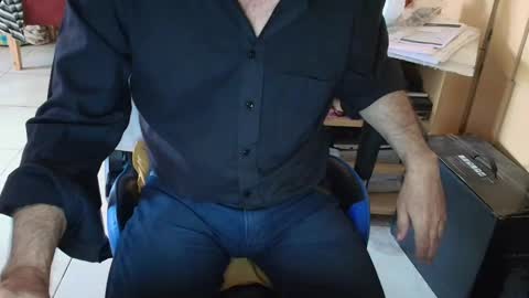 Snapshot of angelgarcia269 chatting on 11-22-25, 11:31 angelgarcia269 online show from 11-22-25, 11:31