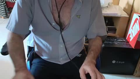 Snapshot of angelgarcia269 chatting on 11-27-25, 02:41 angelgarcia269 online show from 11-27-25, 02:41