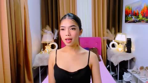 MISS PAU online show from 10-08-25, 01:25