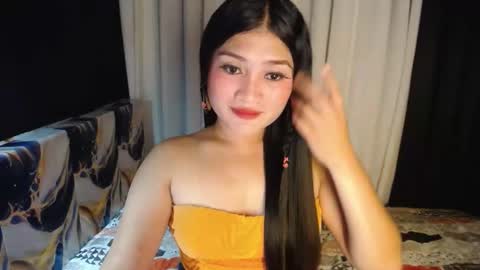 Snapshot of angelic_girlxx chatting on 11-09-25, 01:37 Angie online show from 11-09-25, 01:37