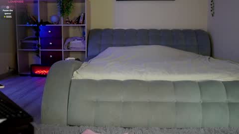 Snapshot of angelic_lovers_ chatting on 01-29-25, 09:07 Gabby online show from 01-29-25, 09:07