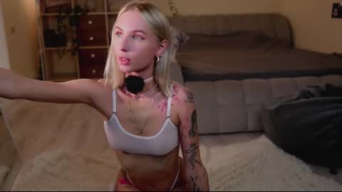 Gabby online show from 09-22-25, 04:42