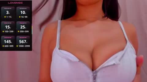 Snapshot of angelica_hot19 chatting on 07-13-26, 01:47 angelica_hot19 online show from 07-13-26, 01:47