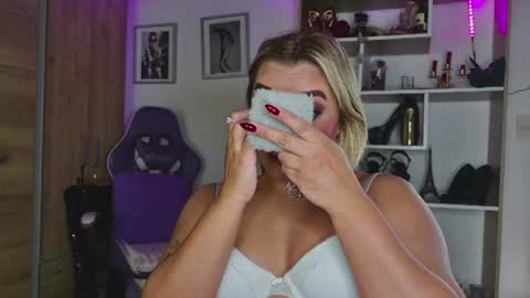 Snapshot of angelica_sparks chatting on 07-14-26, 12:13 Angelica Sparks online show from 07-14-26, 12:13