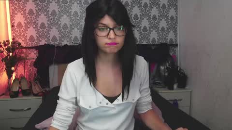 Angelika Rouge online show from 09-10-25, 05:24