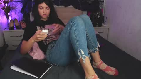 Angelika Rouge online show from 09-18-25, 03:58