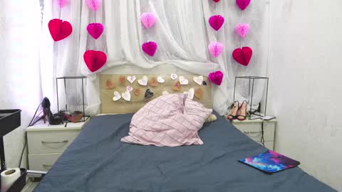 Angelika Rouge online show from 02-21-26, 05:36