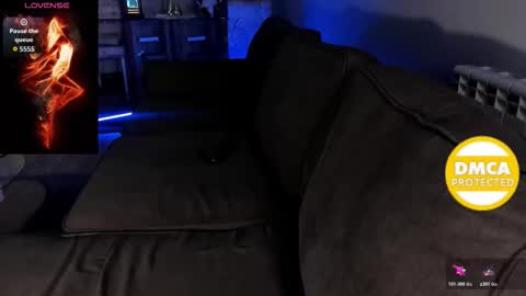 Snapshot of angelikaone chatting on 12-17-25, 09:43 Angelika online show from 12-17-25, 09:43