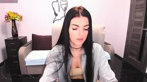 Snapshot of angelina_clark chatting on 12-13-24, 05:43 Angelina online show from 12-13-24, 05:43