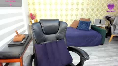 Snapshot of angelina_class_7 chatting on 06-16-26, 01:14 angelina_class_7 online show from 06-16-26, 01:14