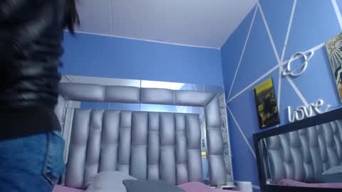 Snapshot of angelina_ny chatting on 01-17-25, 02:50 ANGELINA online show from 01-17-25, 02:50